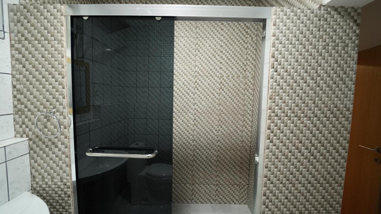 Kosovo Polje Madigan'S Hotel מראה חיצוני תמונה