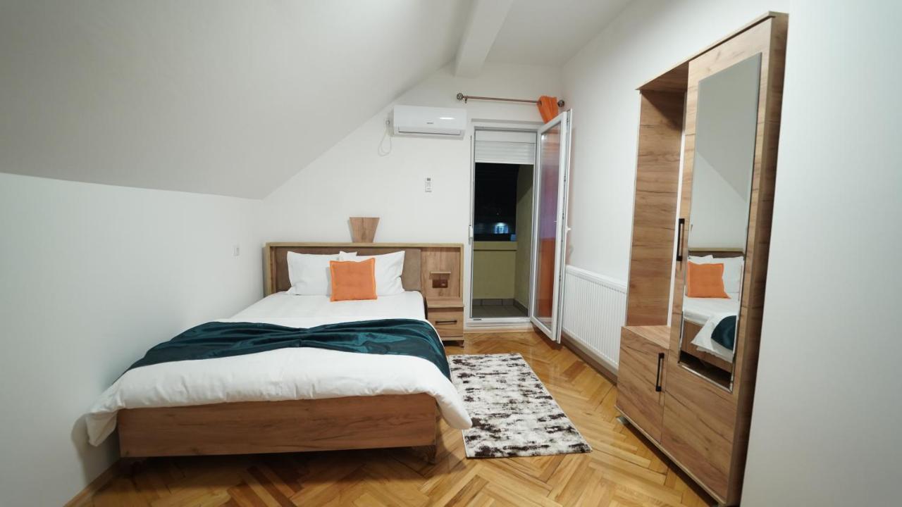 Kosovo Polje Madigan'S Hotel מראה חיצוני תמונה