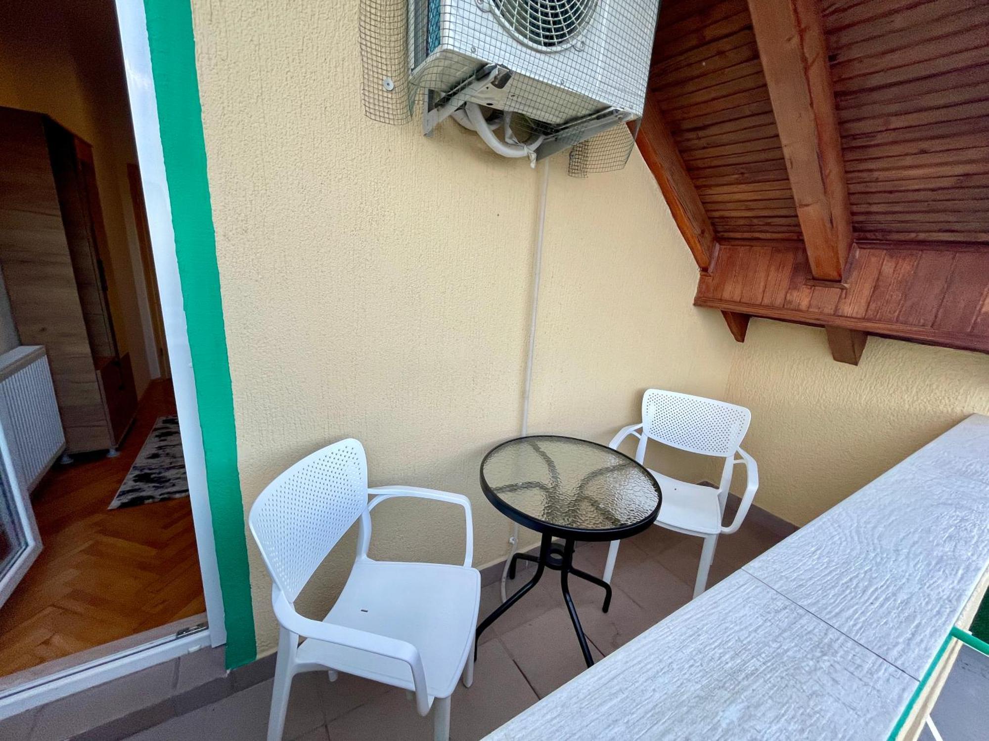 Kosovo Polje Madigan'S Hotel מראה חיצוני תמונה
